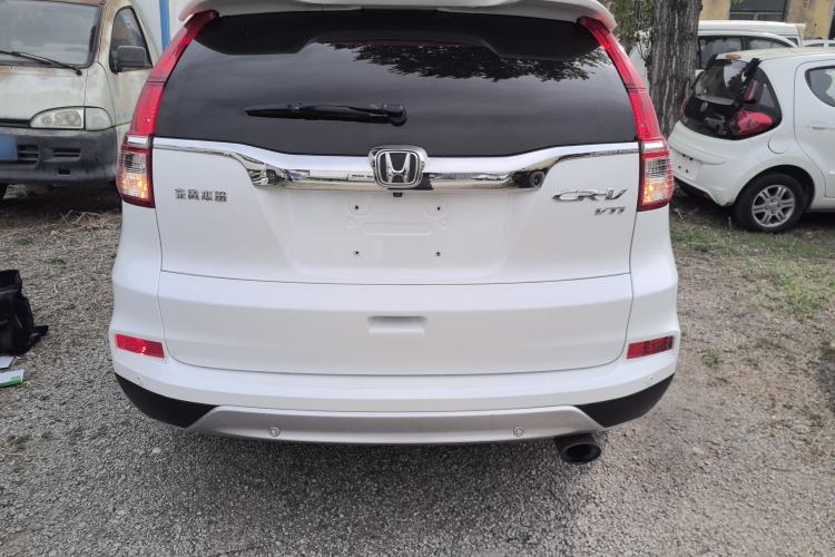 Used Honda CR-V 2015 2.4L two-wheel drive luxury version Rear