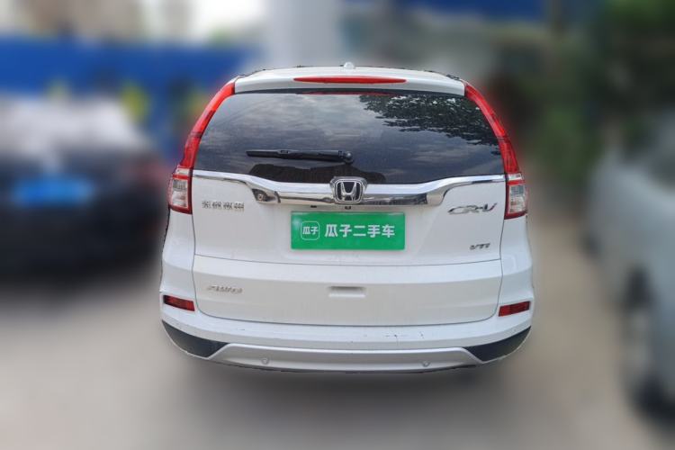 Used Honda CR-V 2015 2.4L four-wheel drive luxury version Rear