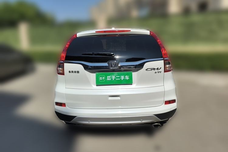 Used Honda CR-V 2015 2.4L two-wheel drive luxury version Rear