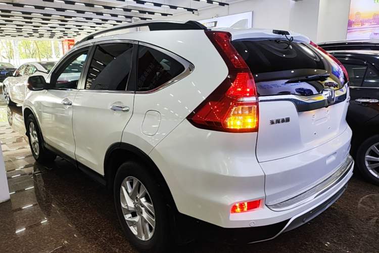 Used Honda CR-V 2015 2.4L two-wheel drive luxury version Rear Left 45 Deg
