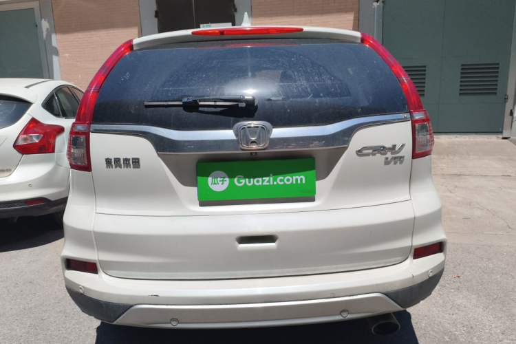 Used Honda CR-V 2015 2.4L two-wheel drive luxury version Rear