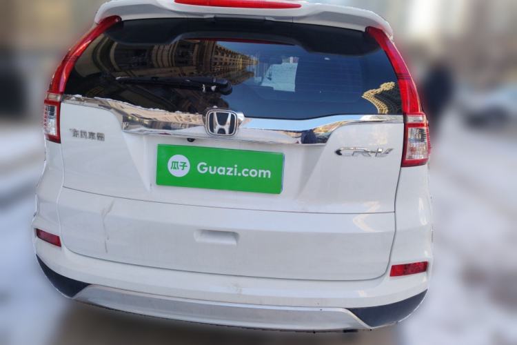 Used Honda CR-V 2015 2.0L two-wheel drive urban version Rear