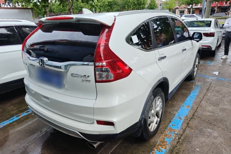 Used Honda CR-V 2015 2.4L two-wheel drive luxury version Rear Right 45 Deg