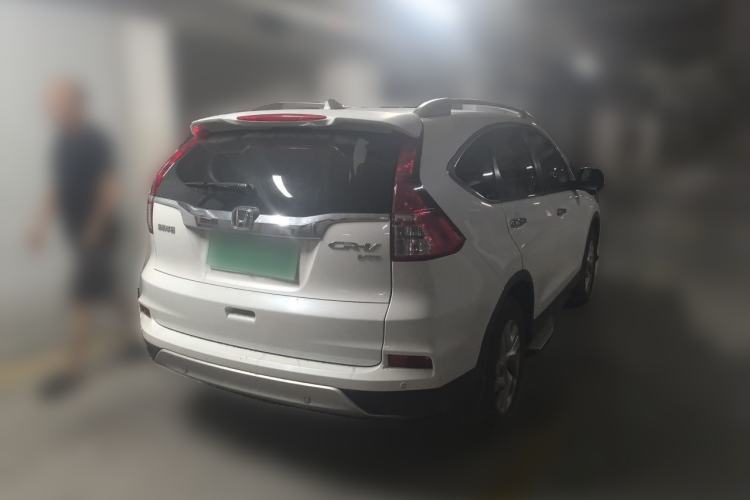 Used Honda CR-V 2015 2.4L two-wheel drive luxury version Rear Right 45 Deg