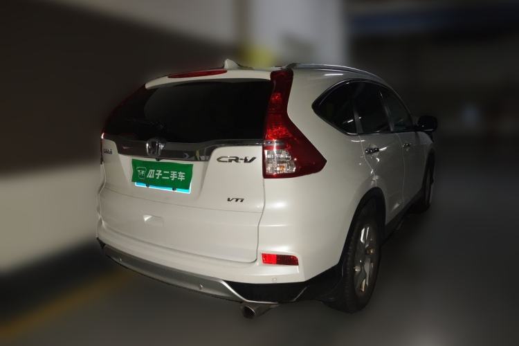 Used Honda CR-V 2015 2.4L two-wheel drive luxury version Rear Right 45 Deg