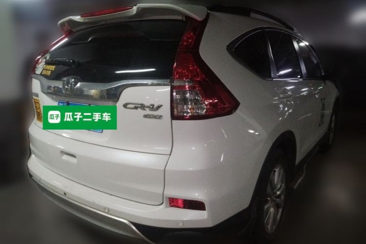 Used Honda CR-V 2015 2.0L two-wheel drive Fashion Edition Rear Right 45 Deg