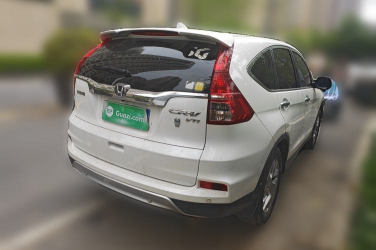 Used Honda CR-V 2015 2.4L two-wheel drive luxury version Rear Right 45 Deg
