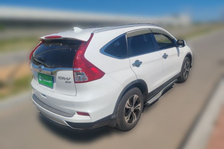 Used Honda CR-V 2015 2.0L two-wheel drive Fashion Edition Rear Right 45 Deg