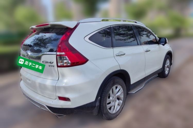 Used Honda CR-V 2015 2.4L two-wheel drive luxury version Rear Right 45 Deg