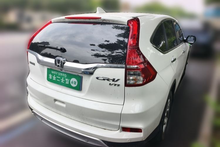 Used Honda CR-V 2015 2.4L two-wheel drive luxury version Rear Right 45 Deg