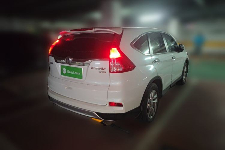 Used Honda CR-V 2015 2.4L two-wheel drive luxury version Rear Right 45 Deg