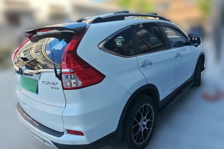 Used Honda CR-V 2015 2.4L two-wheel drive luxury version Rear Right 45 Deg