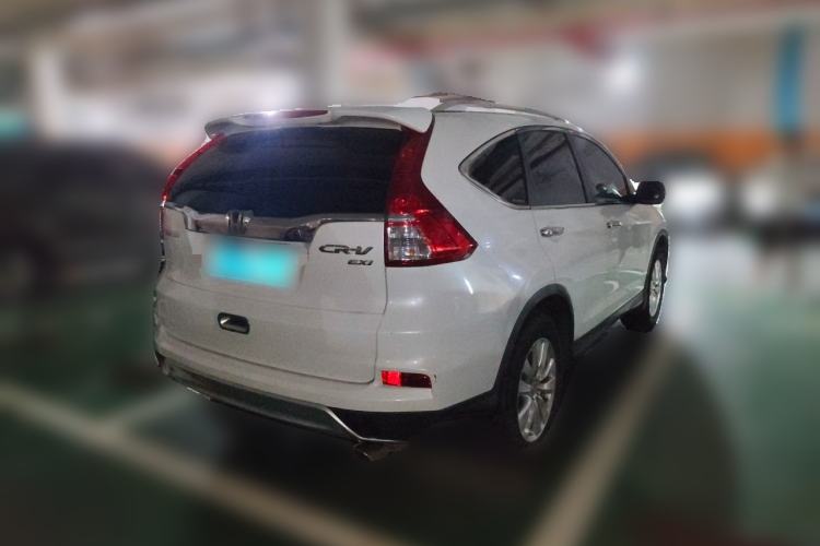 Used Honda CR-V 2015 2.0L two-wheel drive Fashion Edition Rear Right 45 Deg