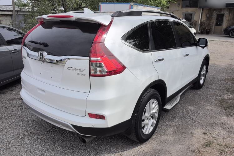 Used Honda CR-V 2015 2.4L two-wheel drive luxury version Rear Right 45 Deg