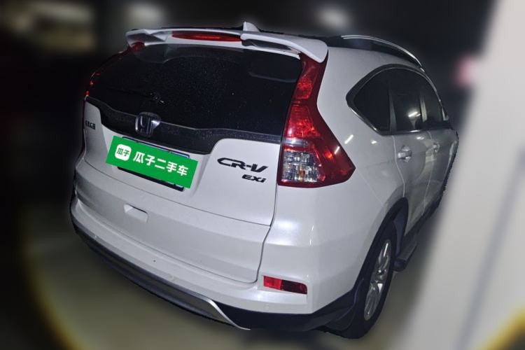 Used Honda CR-V 2015 2.0L two-wheel drive Fashion Edition Rear Right 45 Deg
