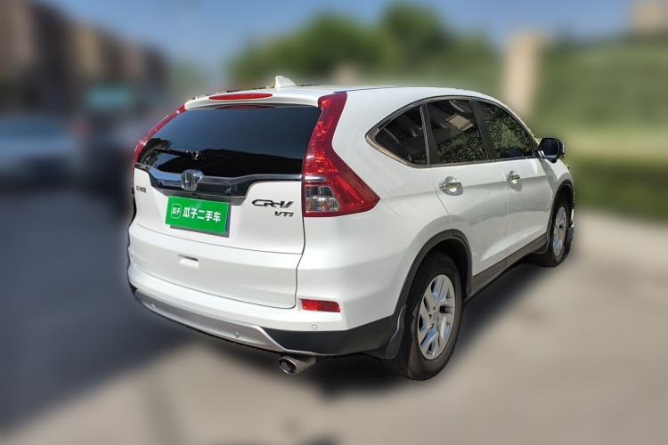 Used Honda CR-V 2015 2.4L two-wheel drive luxury version Rear Right 45 Deg