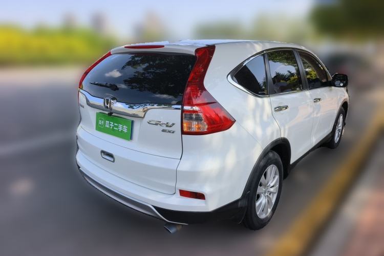 Used Honda CR-V 2015 2.0L two-wheel drive Fashion Edition Rear Right 45 Deg