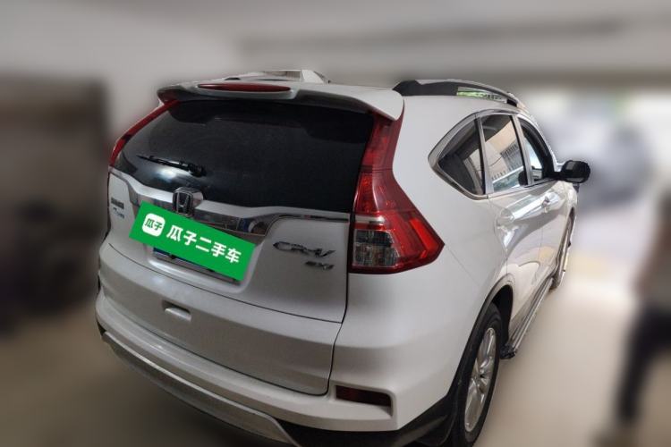 Used Honda CR-V 2015 2.0L two-wheel drive Fashion Edition Rear Right 45 Deg