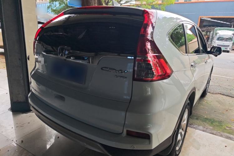 Used Honda CR-V 2015 2.4L two-wheel drive luxury version Rear Right 45 Deg