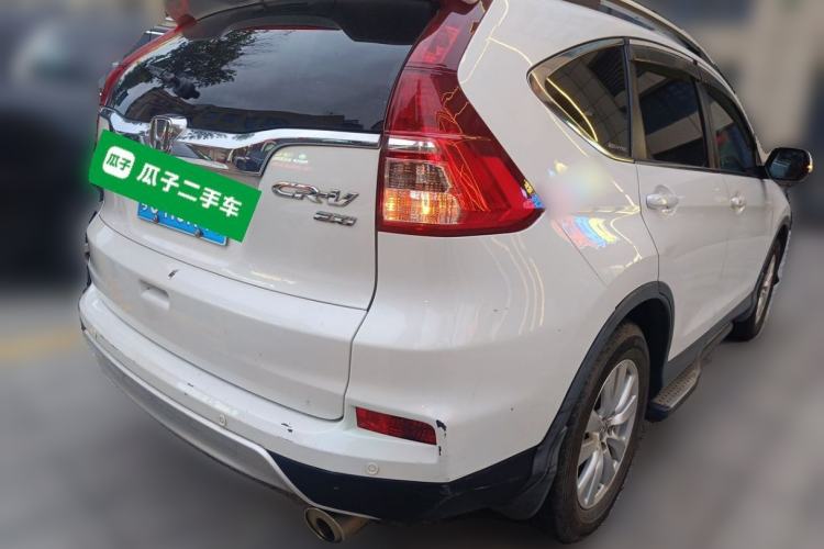 Used Honda CR-V 2015 2.0L two-wheel drive Fashion Edition Rear Right 45 Deg