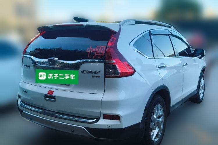 Used Honda CR-V 2015 2.4L two-wheel drive luxury version Rear Right 45 Deg