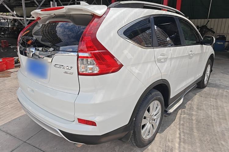 Used Honda CR-V 2015 2.0L two-wheel drive Fashion Edition Rear Right 45 Deg