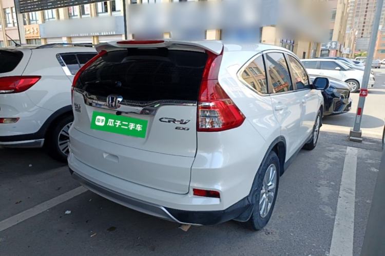 Used Honda CR-V 2015 2.0L two-wheel drive Fashion Edition Rear Right 45 Deg