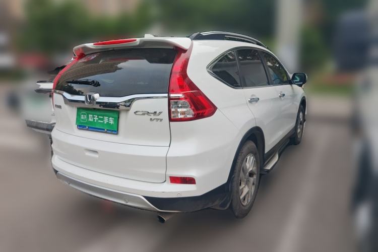 Used Honda CR-V 2015 2.4L two-wheel drive luxury version Rear Right 45 Deg