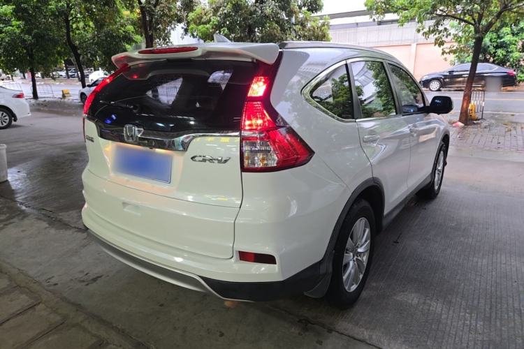 Used Honda CR-V 2015 2.0L two-wheel drive urban version Rear Right 45 Deg