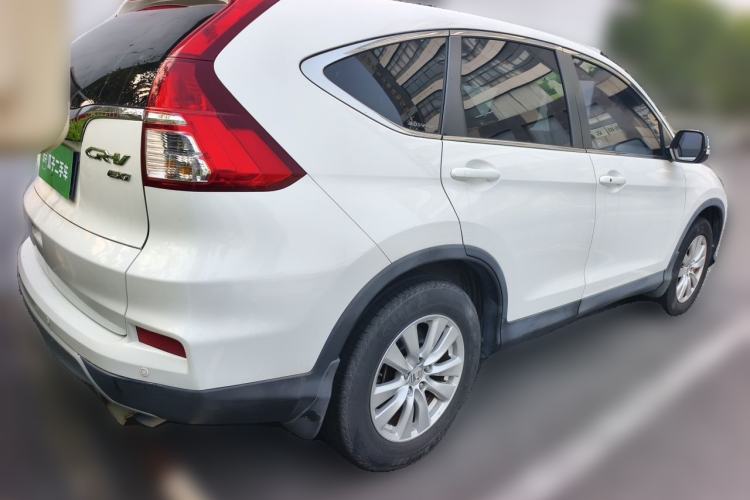 Used Honda CR-V 2015 2.0L two-wheel drive Fashion Edition Rear Right 45 Deg