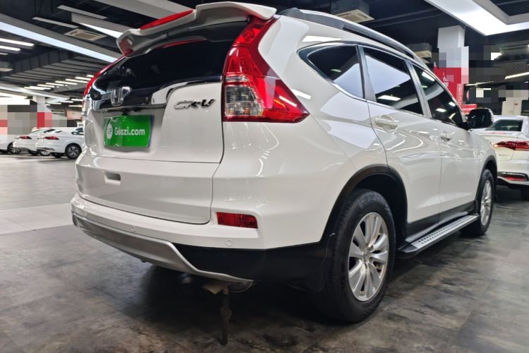 Used Honda CR-V 2015 2.0L two-wheel drive Fashion Edition Rear Right 45 Deg
