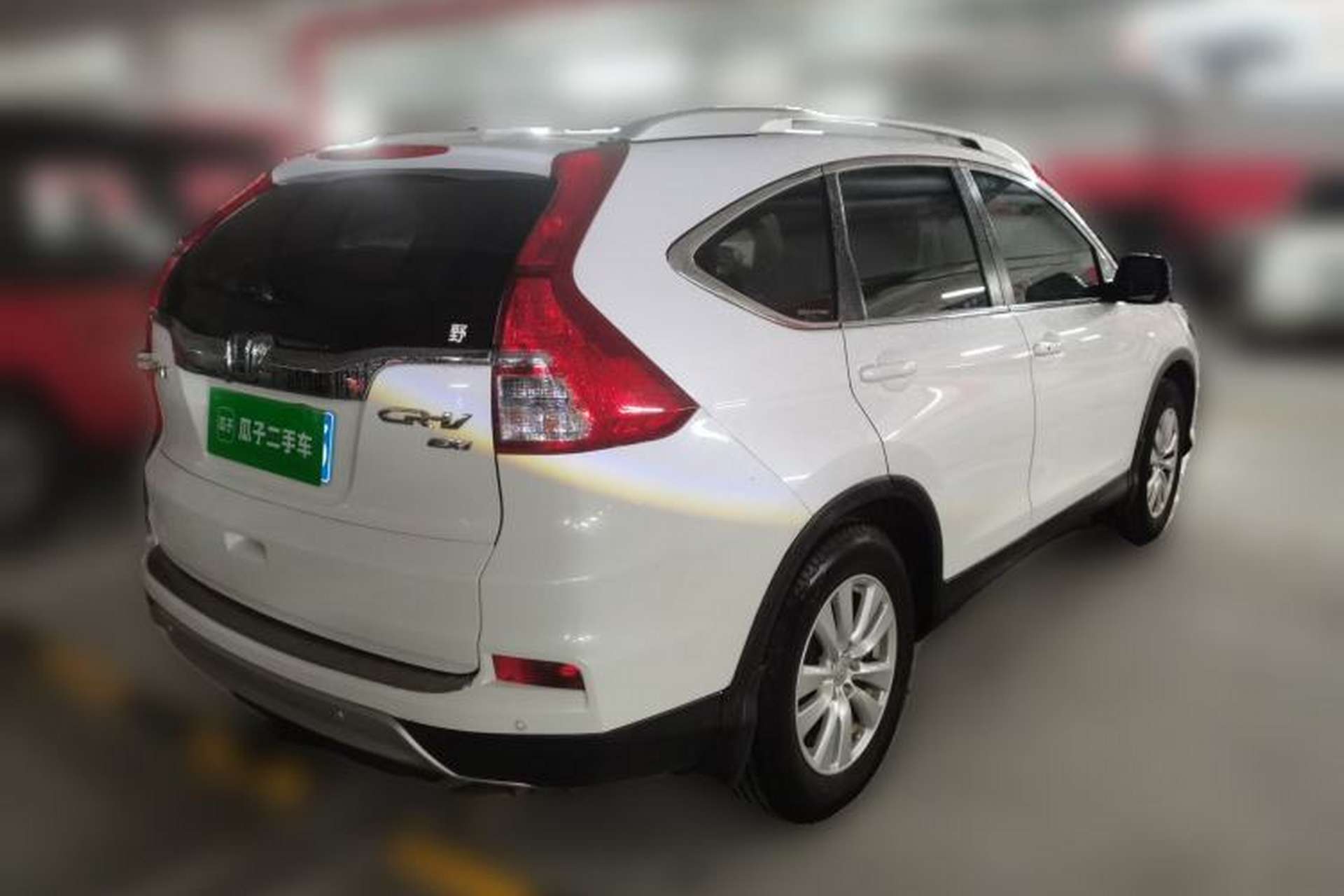 Used Honda CR-V 2015 2.0L two-wheel drive Fashion Edition Rear Right 45 Deg