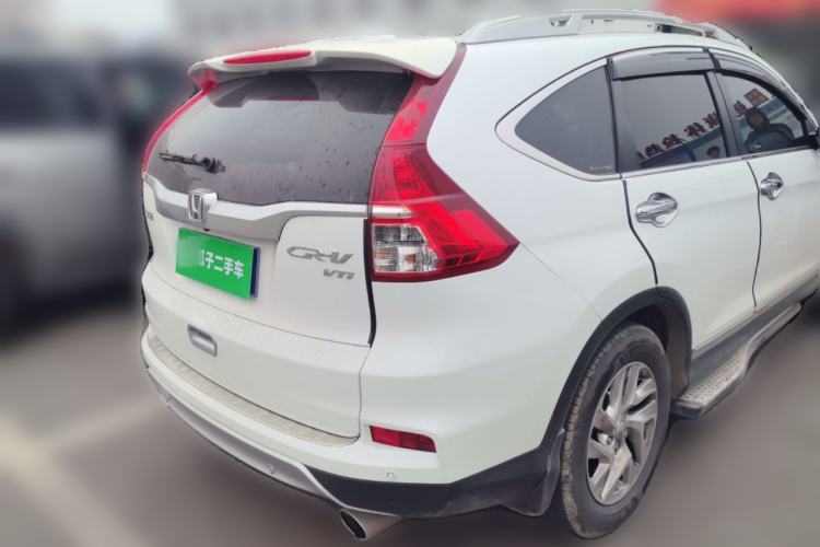 Used Honda CR-V 2015 2.4L two-wheel drive luxury version Rear Right 45 Deg