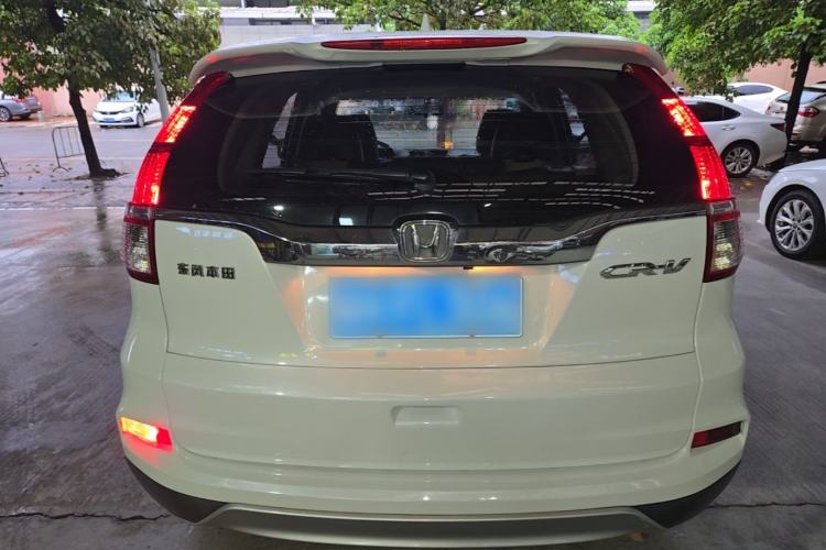 Used Honda CR-V 2015 2.0L two-wheel drive urban version Rear