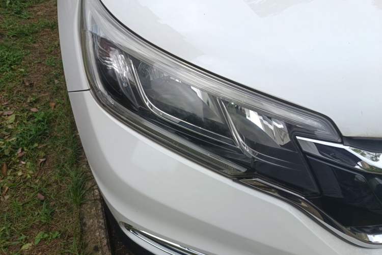 Used Honda CR-V 2015 2.0L two-wheel drive Fashion Edition Right Front Headlight