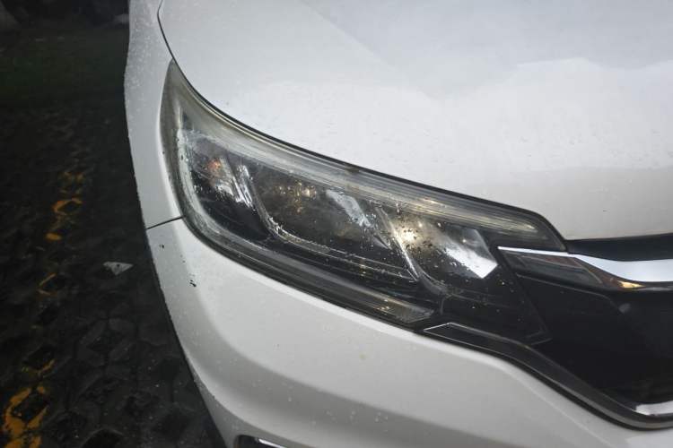Used Honda CR-V 2015 2.4L two-wheel drive luxury version Right Front Headlight