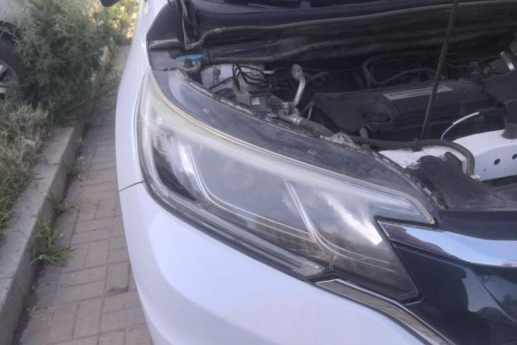Used Honda CR-V 2015 2.4L four-wheel drive luxury version Right Front Headlight
