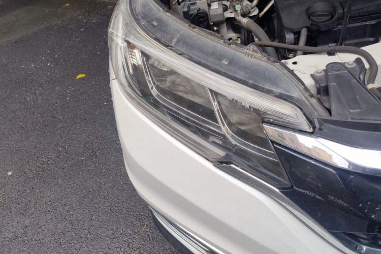 Used Honda CR-V 2015 2.4L two-wheel drive luxury version Right Front Headlight