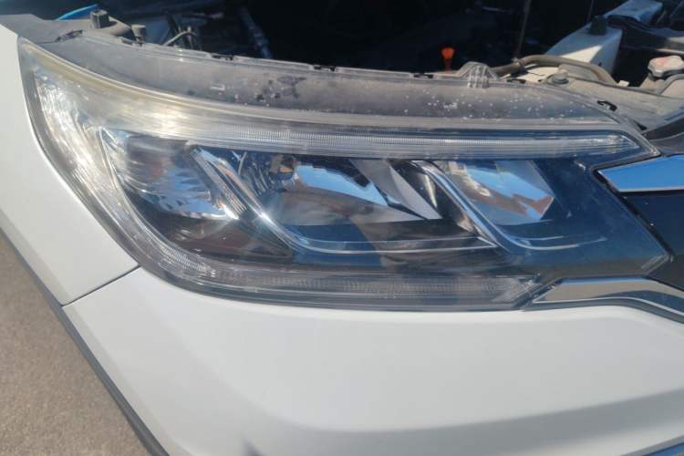 Used Honda CR-V 2015 2.0L two-wheel drive Fashion Edition Right Front Headlight
