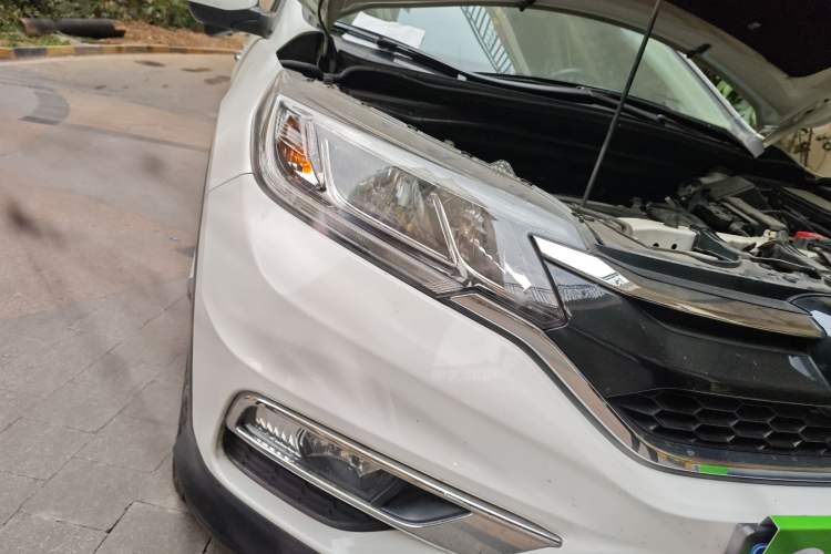 Used Honda CR-V 2015 2.4L two-wheel drive luxury version Right Front Headlight