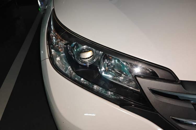 Used Honda CR-V 2015 2.0L 2WD Classic Edition Right Front Headlight