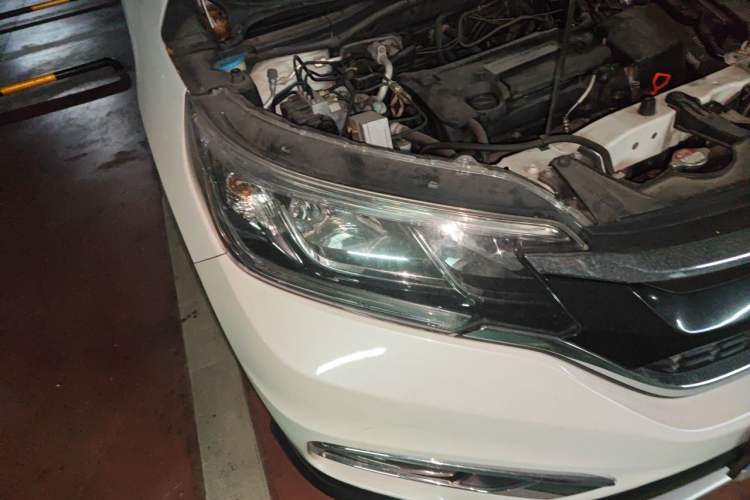 Used Honda CR-V 2015 2.4L two-wheel drive luxury version Right Front Headlight
