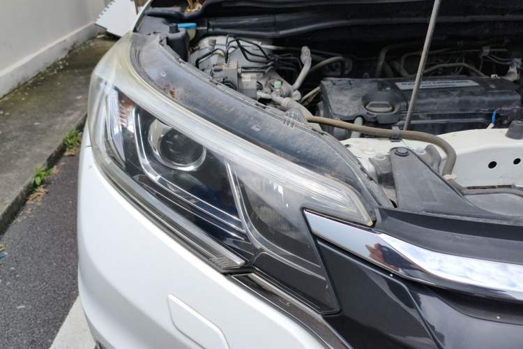 Used Honda CR-V 2015 2.4L Four-Wheel Drive Prestige Edition Right Front Headlight