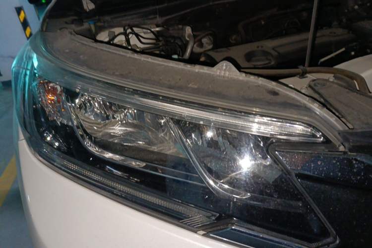 Used Honda CR-V 2015 2.4L four-wheel drive luxury version Right Front Headlight