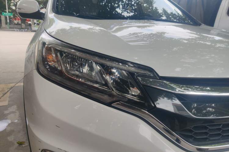 Used Honda CR-V 2015 2.0L two-wheel drive Fashion Edition Right Front Headlight