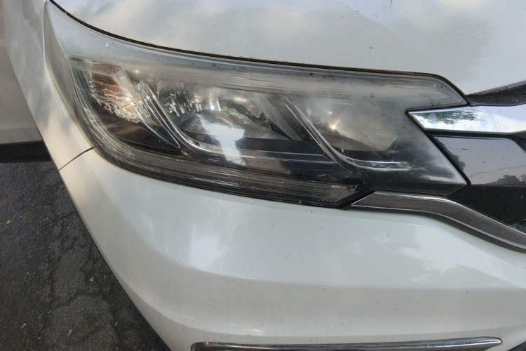 Used Honda CR-V 2015 2.4L four-wheel drive luxury version Right Front Headlight
