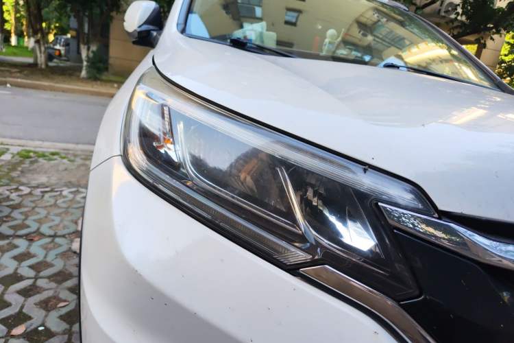 Used Honda CR-V 2015 2.0L two-wheel drive Fashion Edition Right Front Headlight