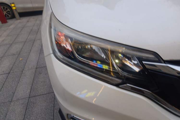 Used Honda CR-V 2015 2.0L two-wheel drive Fashion Edition Right Front Headlight