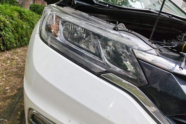 Used Honda CR-V 2015 2.4L two-wheel drive luxury version Right Front Headlight