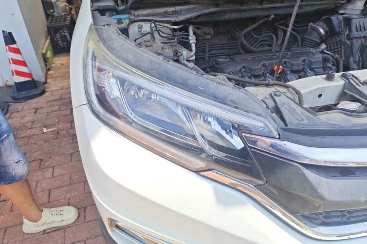 Used Honda CR-V 2015 2.0L two-wheel drive Fashion Edition Right Front Headlight